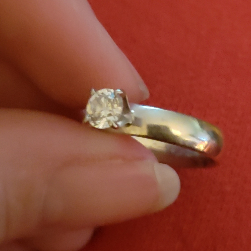 1/3 carat white gold engagement ring
